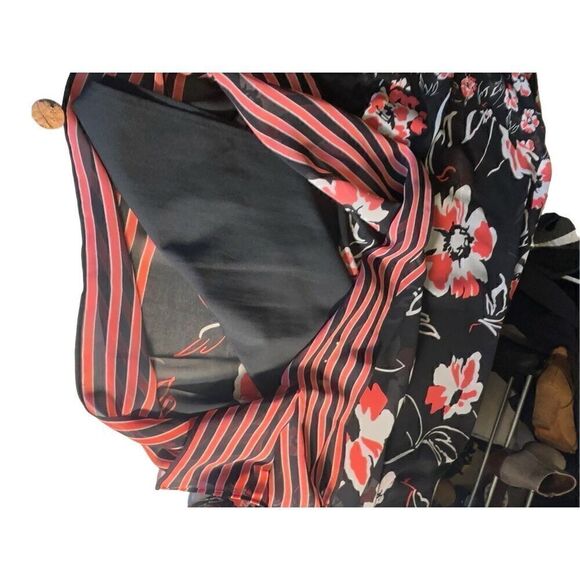 Calvin Klein Black Pink White short Sleeve Floral Top With Tank Lining - Picture 2 of 15